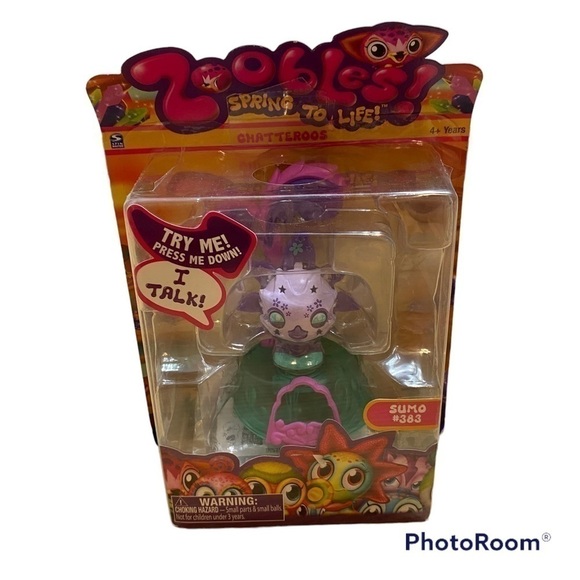 Zoobles #383 Sumo Action Figures NEW Spring to Life Chatteroos Talking Kids Toy - Picture 1 of 4